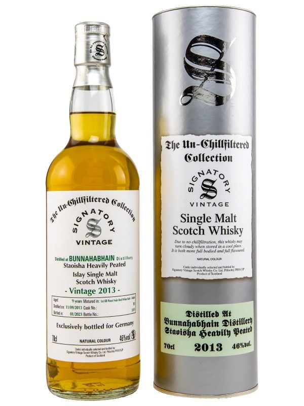 Bunnahabhain 9 Jahre - Vintage 2013 - Staoisha Heavily Peated - 1st Fill Pinot Noir Red Wine Butt + Finish - Cask No. 10 - Signatory Vintage - Un-Chillfiltered Collection - Islay Single Malt Scotch Whisky